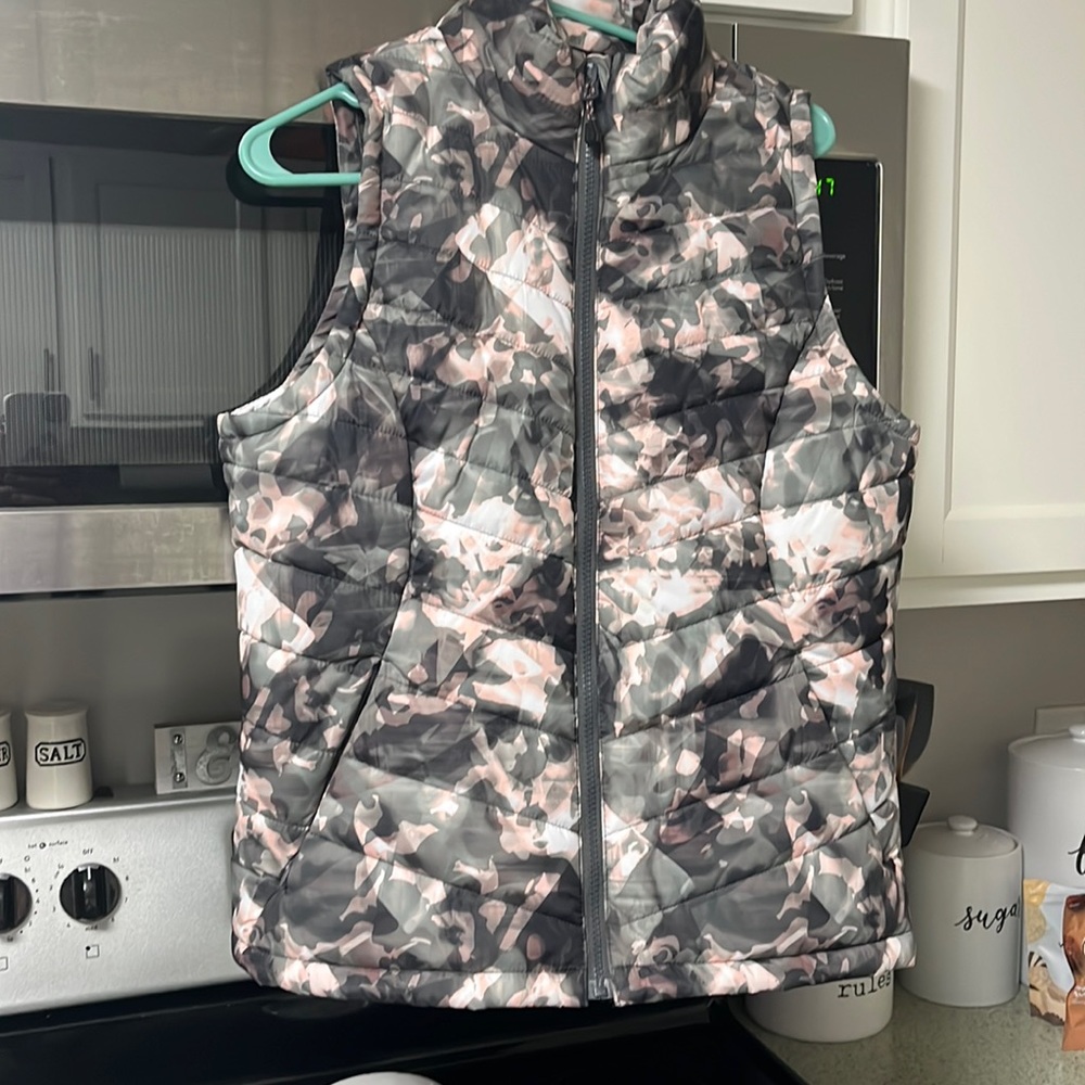 DSG zip up women’s vest. Worn once only.